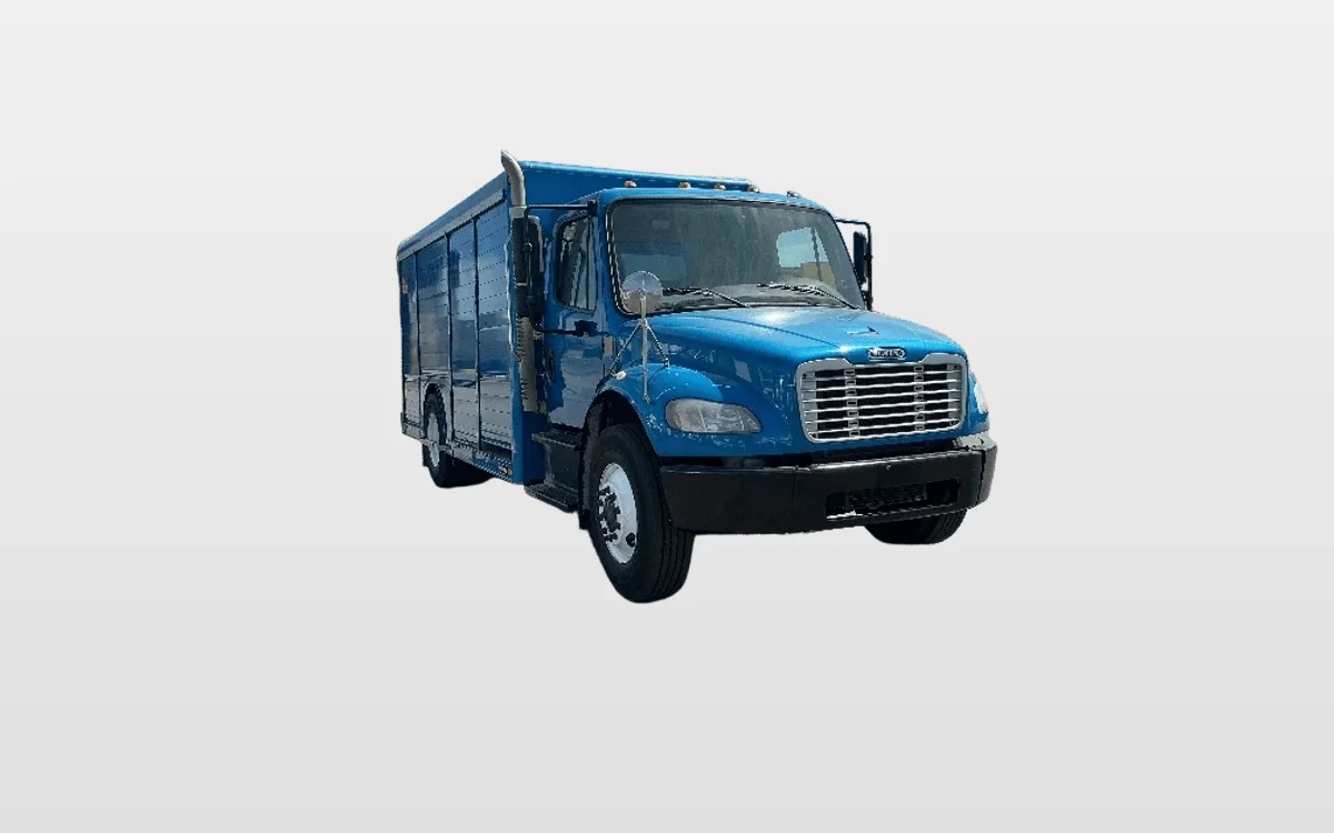 2020 Freightliner M2 106 - image 1