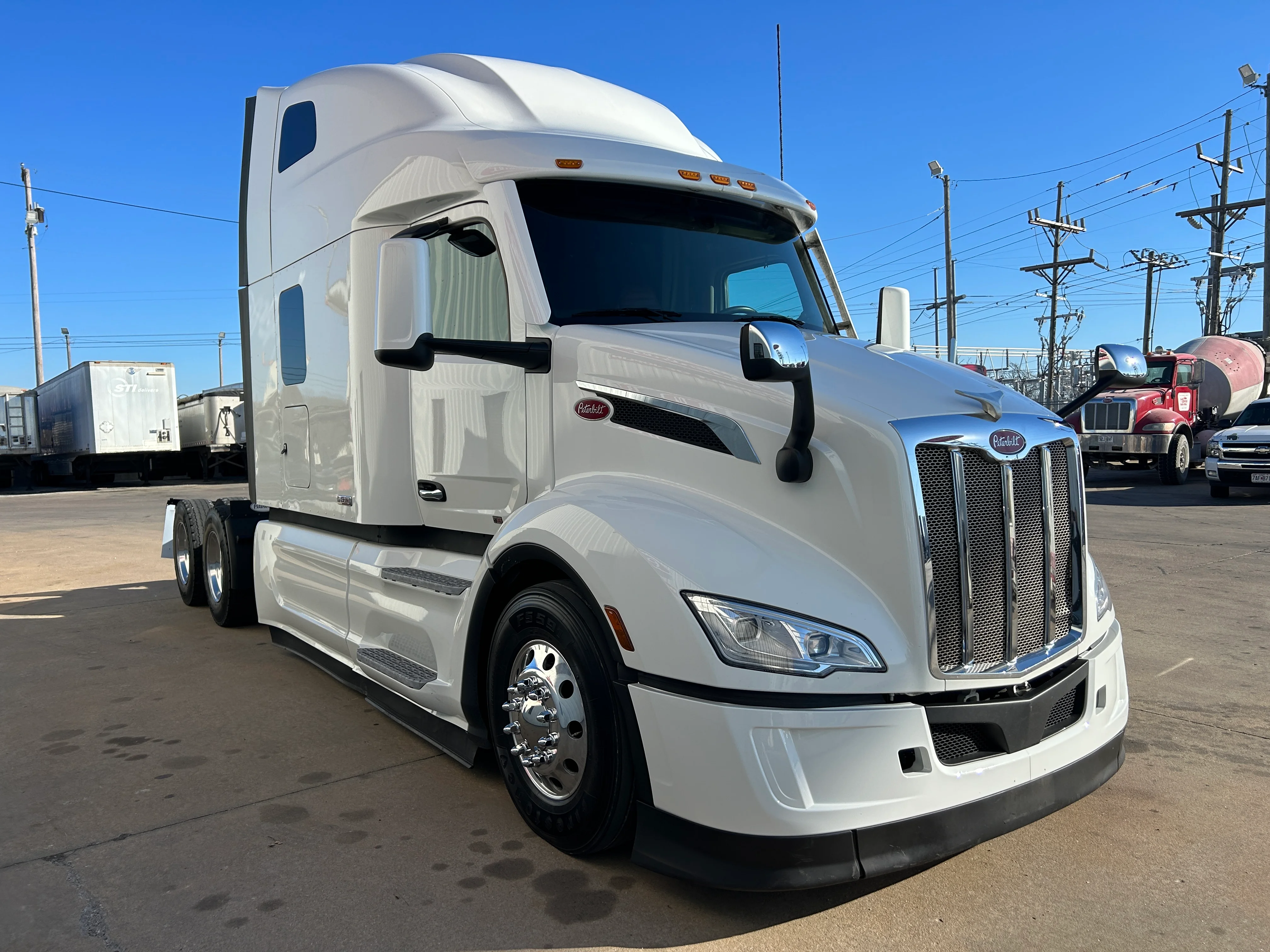 2025 Peterbilt 579 - image 3