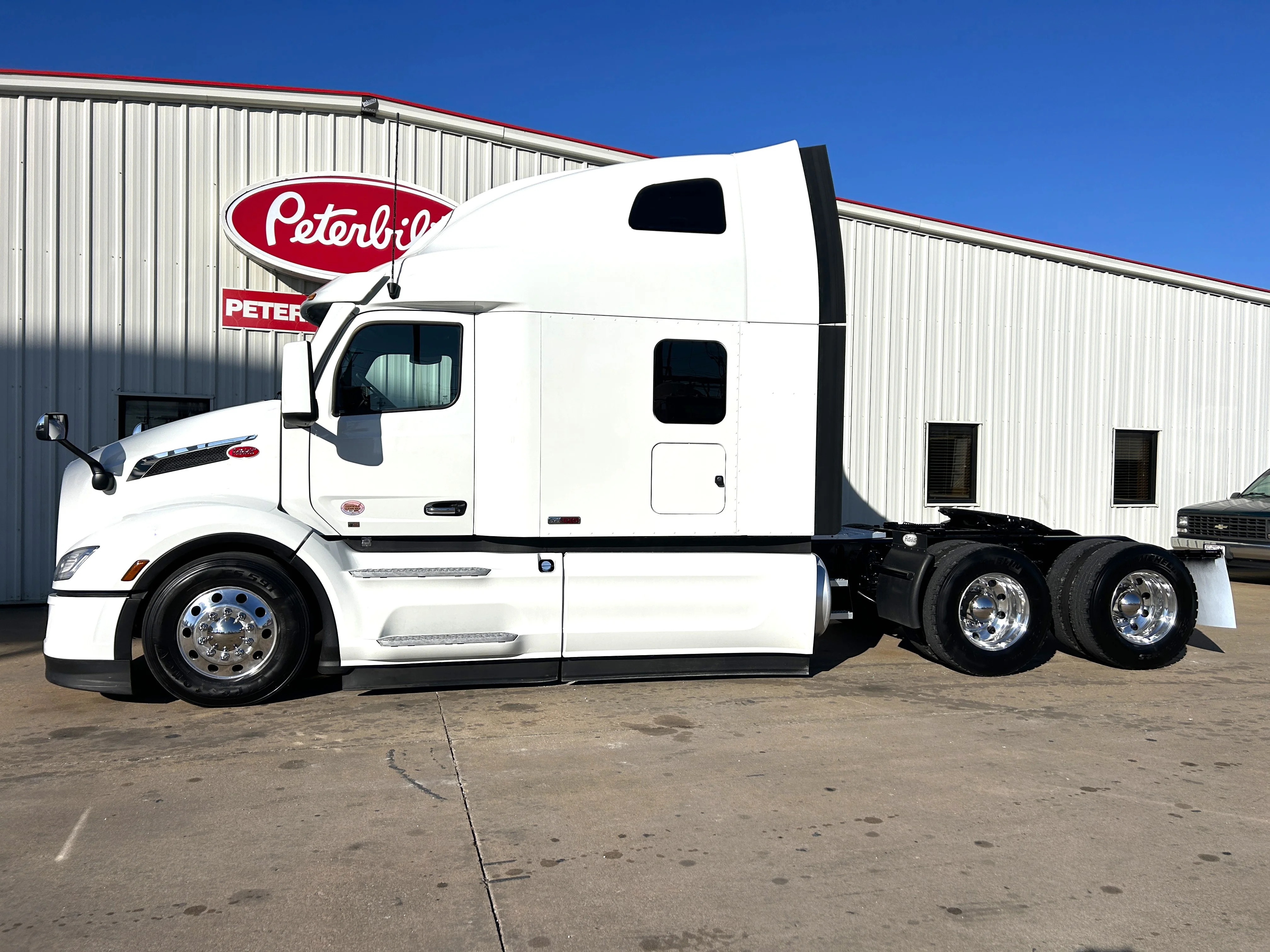 2025 Peterbilt 579 in Joplin, MO — photo 4