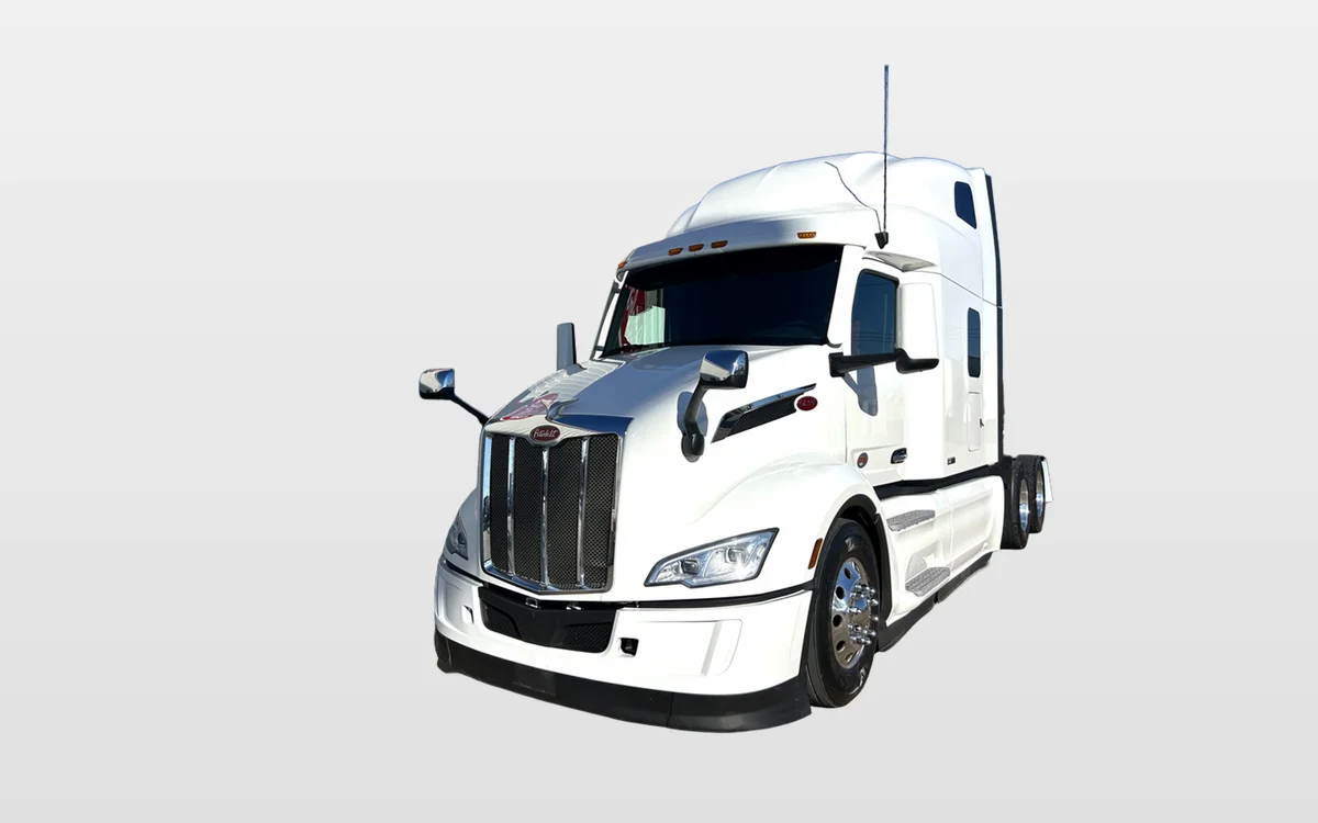 2025 Peterbilt 579 - image 1