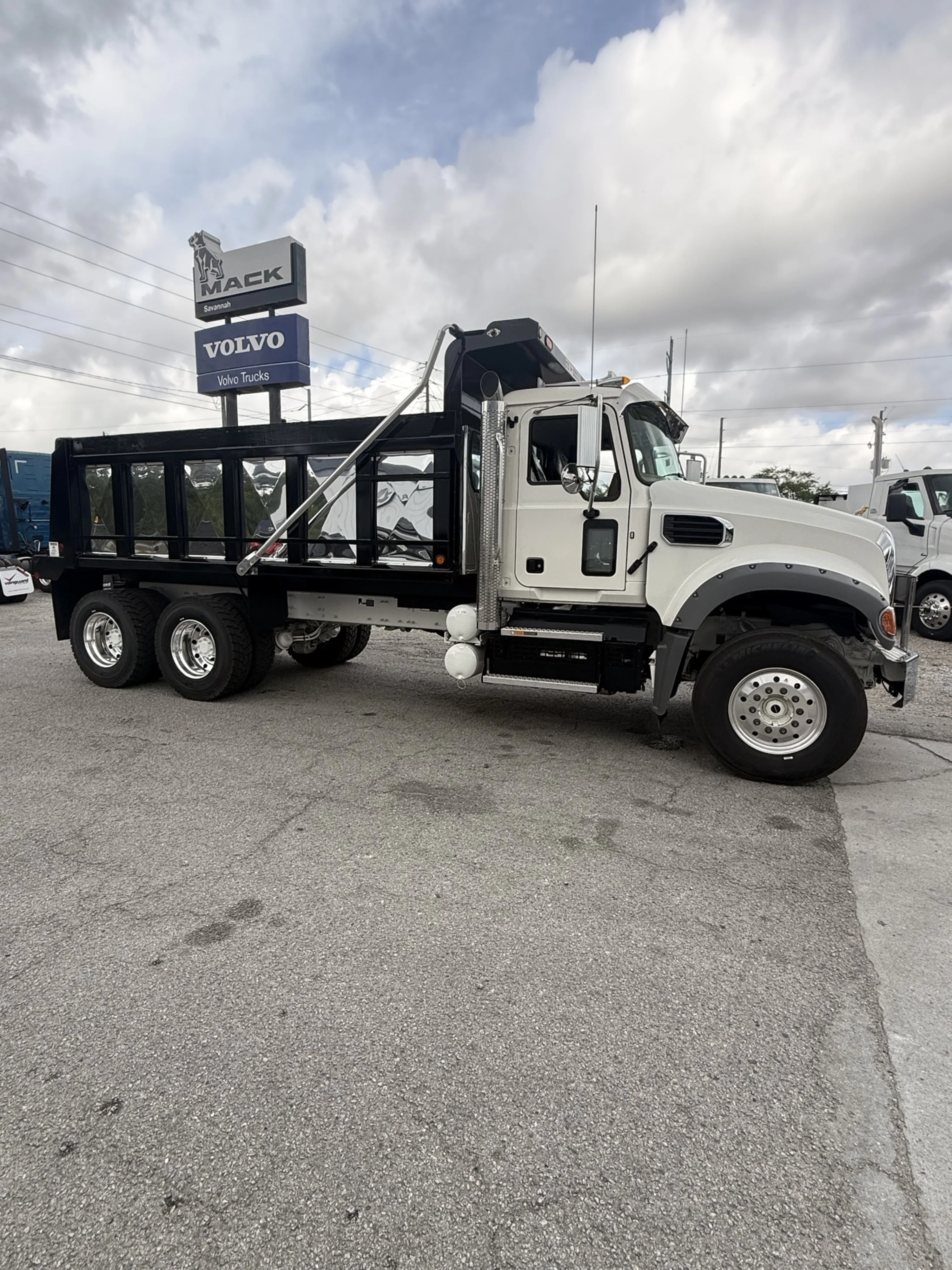 2026 Mack Granite in Savannah, GA — photo 8