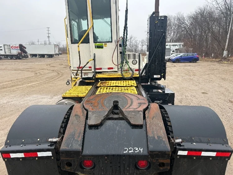2023 Autocar in Kalamazoo, MI — photo 6