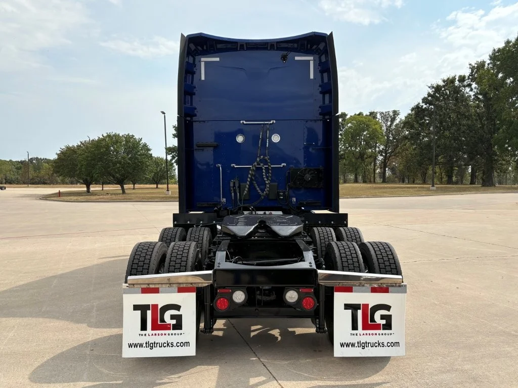 2022 Peterbilt 579 - image 4