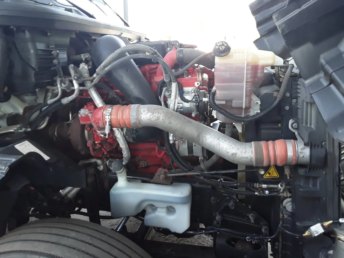 2019 International LT in Hilliard, OH — photo 9