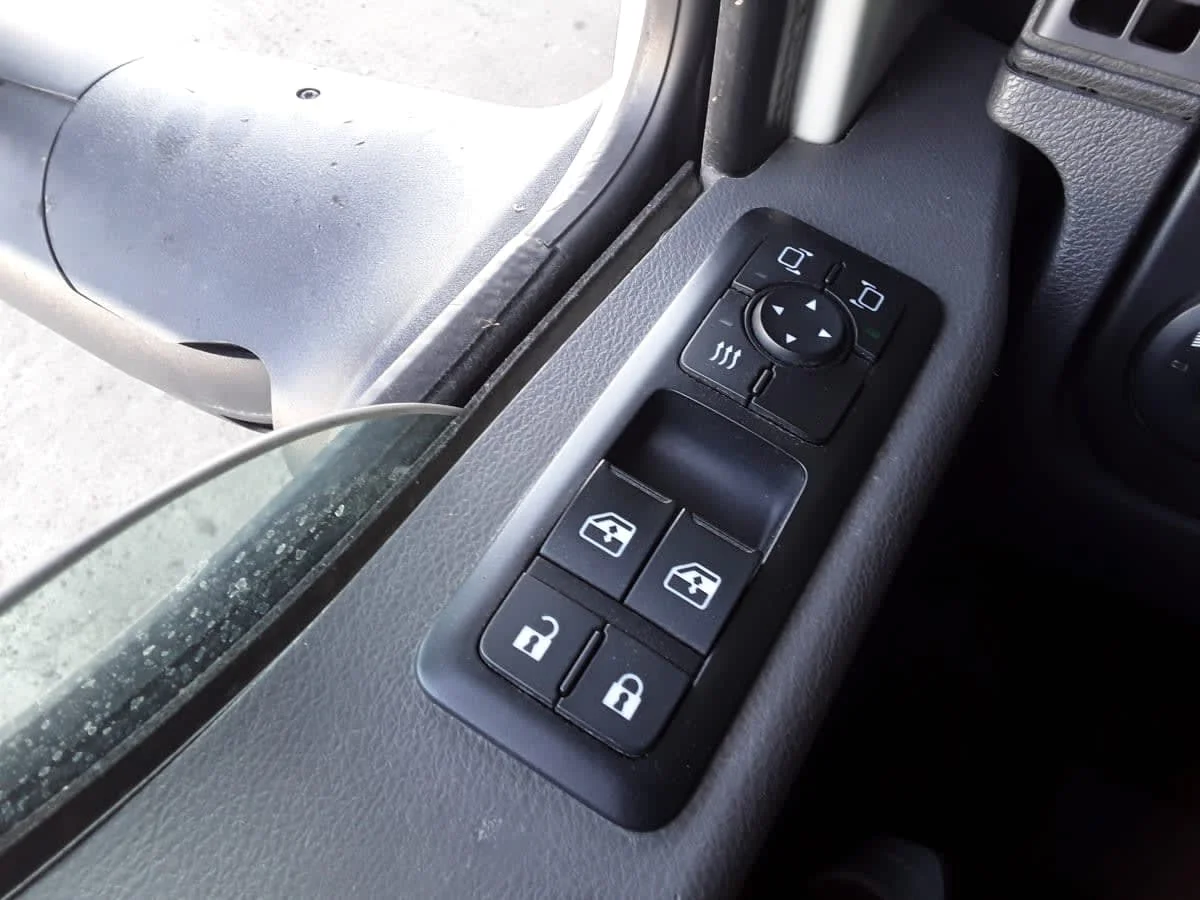 2019 International LT in Hilliard, OH — photo 12