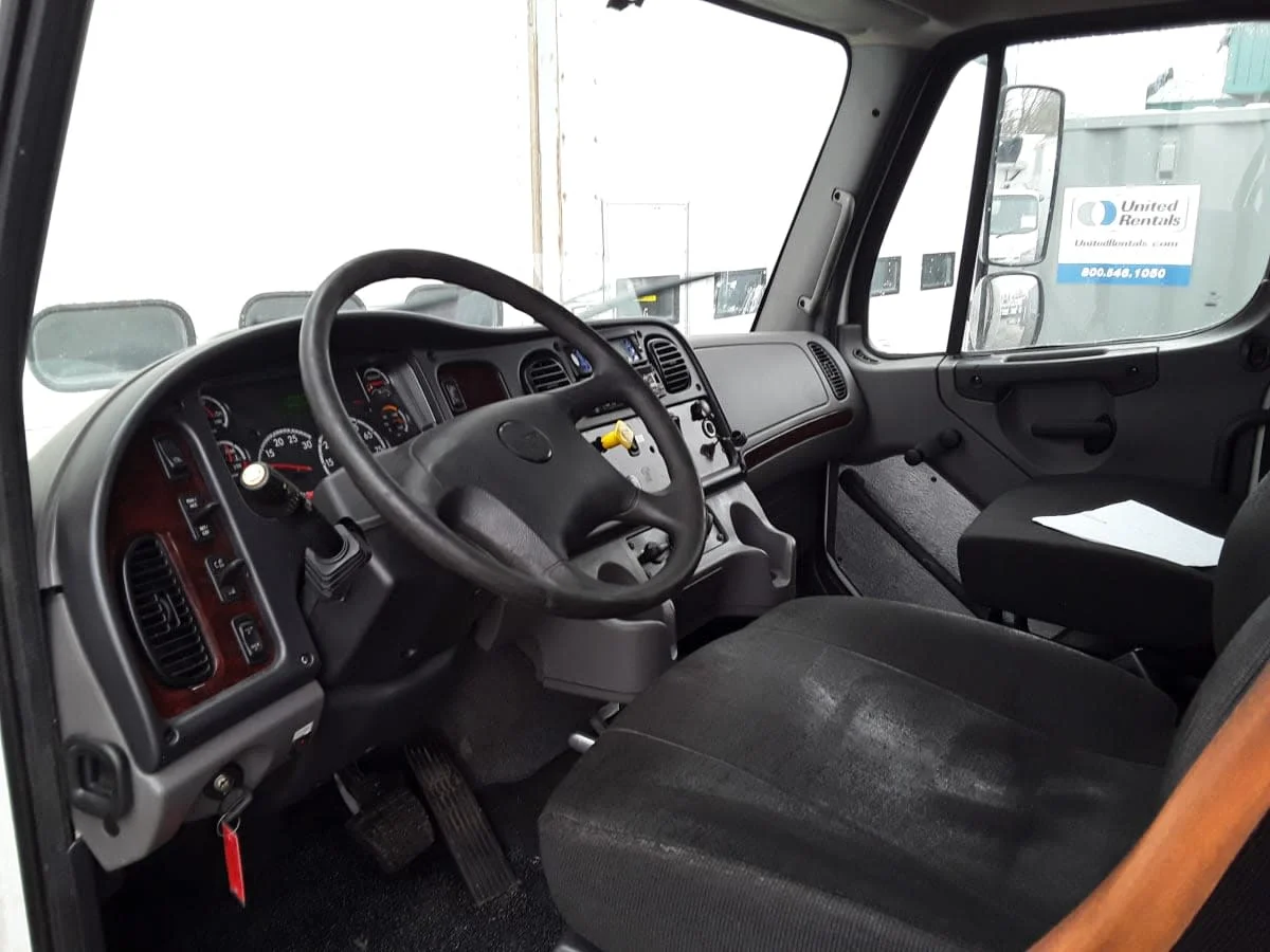 2020 Freightliner M2 106 - image 8