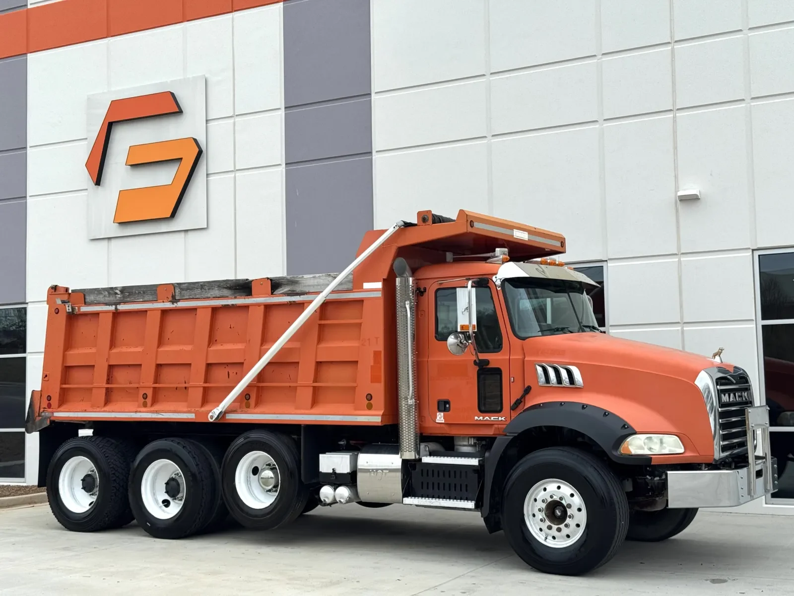 2016 Mack in Greer, SC — photo 2