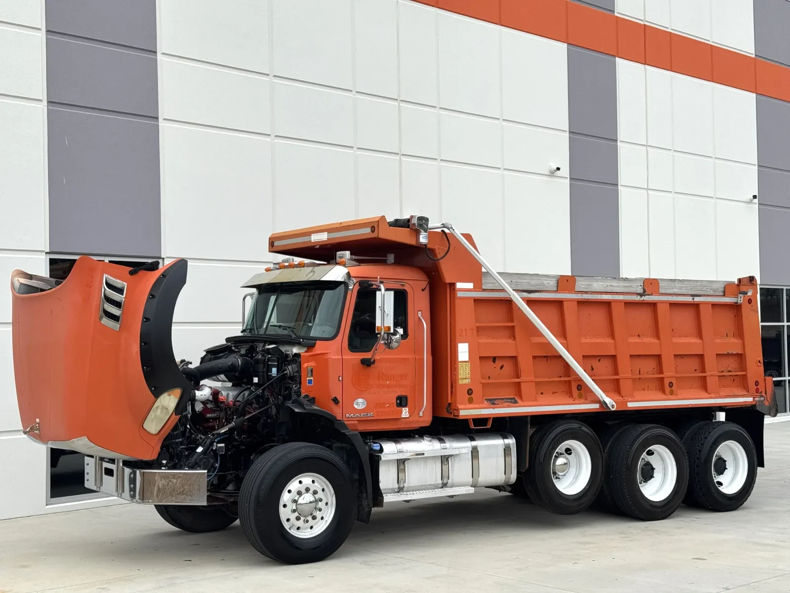 2016 Mack in Greer, SC — photo 11