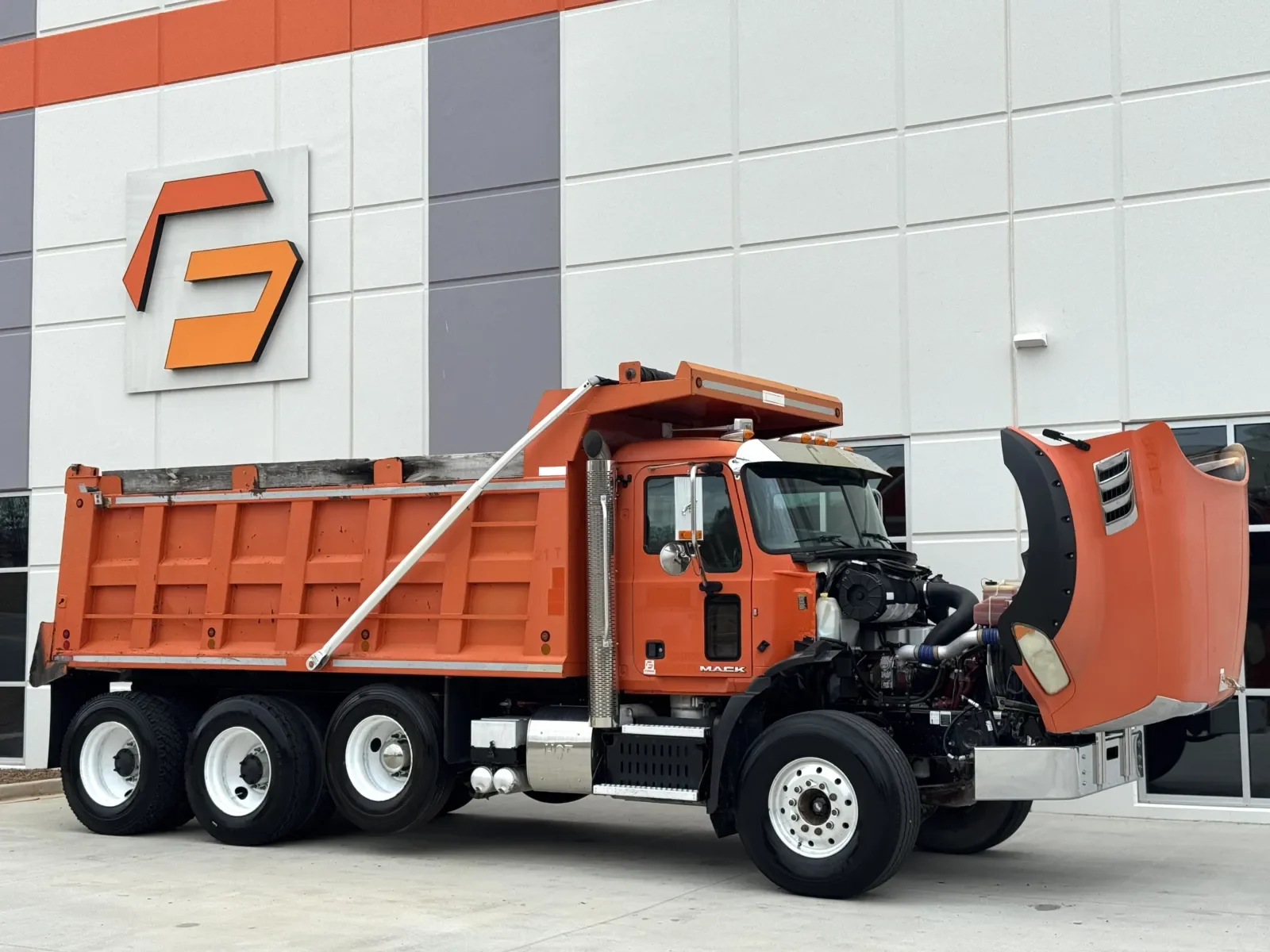2016 Mack in Greer, SC — photo 10