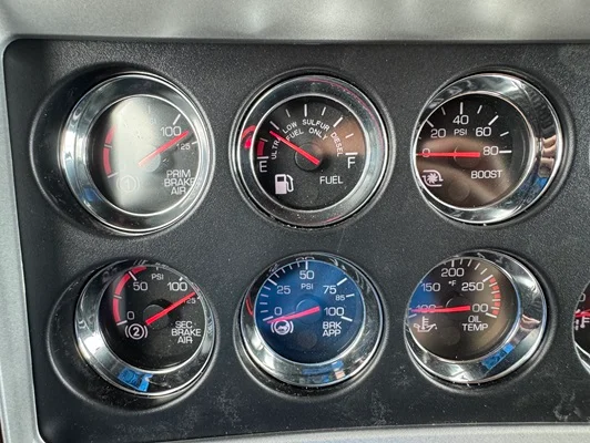 2027 Kenworth W900 in St. Joseph, MO — photo 21