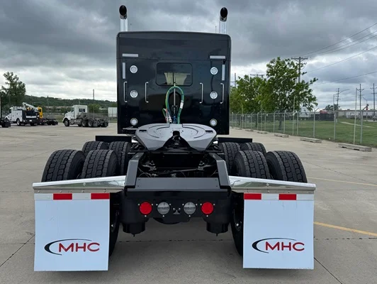 2027 Kenworth W900 in St. Joseph, MO — photo 5