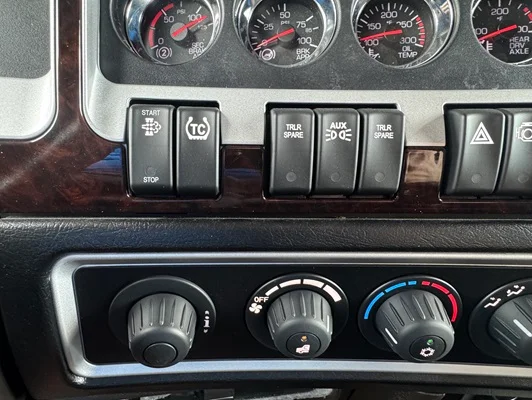 2027 Kenworth W900 in St. Joseph, MO — photo 23