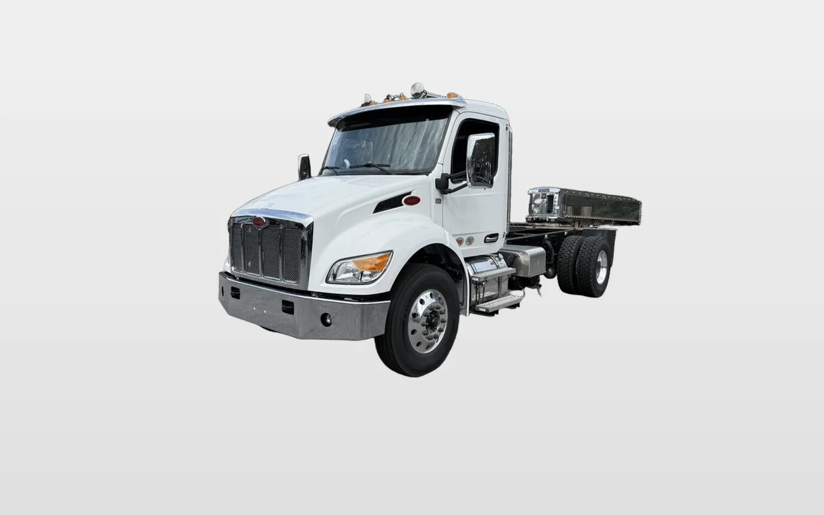2026 PETERBILT 537 Cab Chassis Truck - image 1