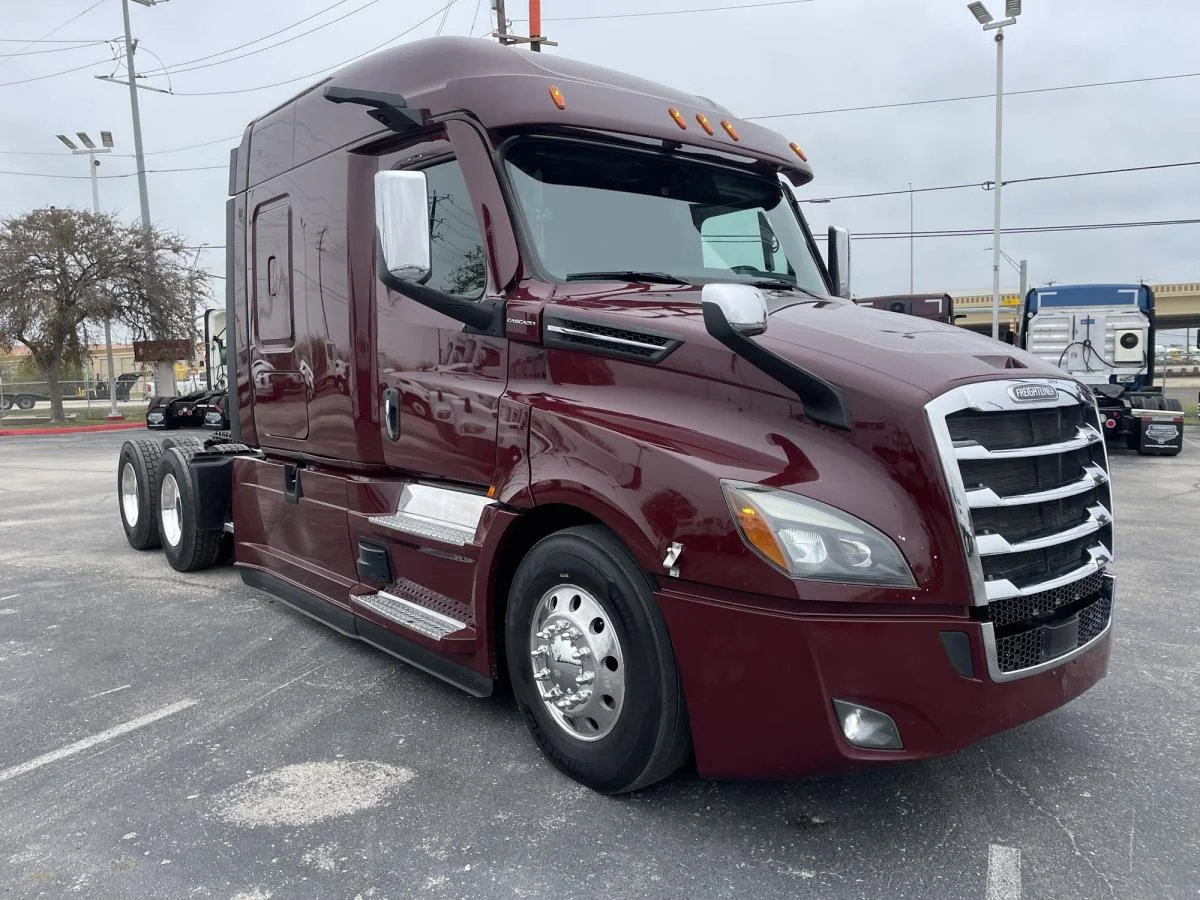 2022 Freightliner Cascadia in San Antonio, TX