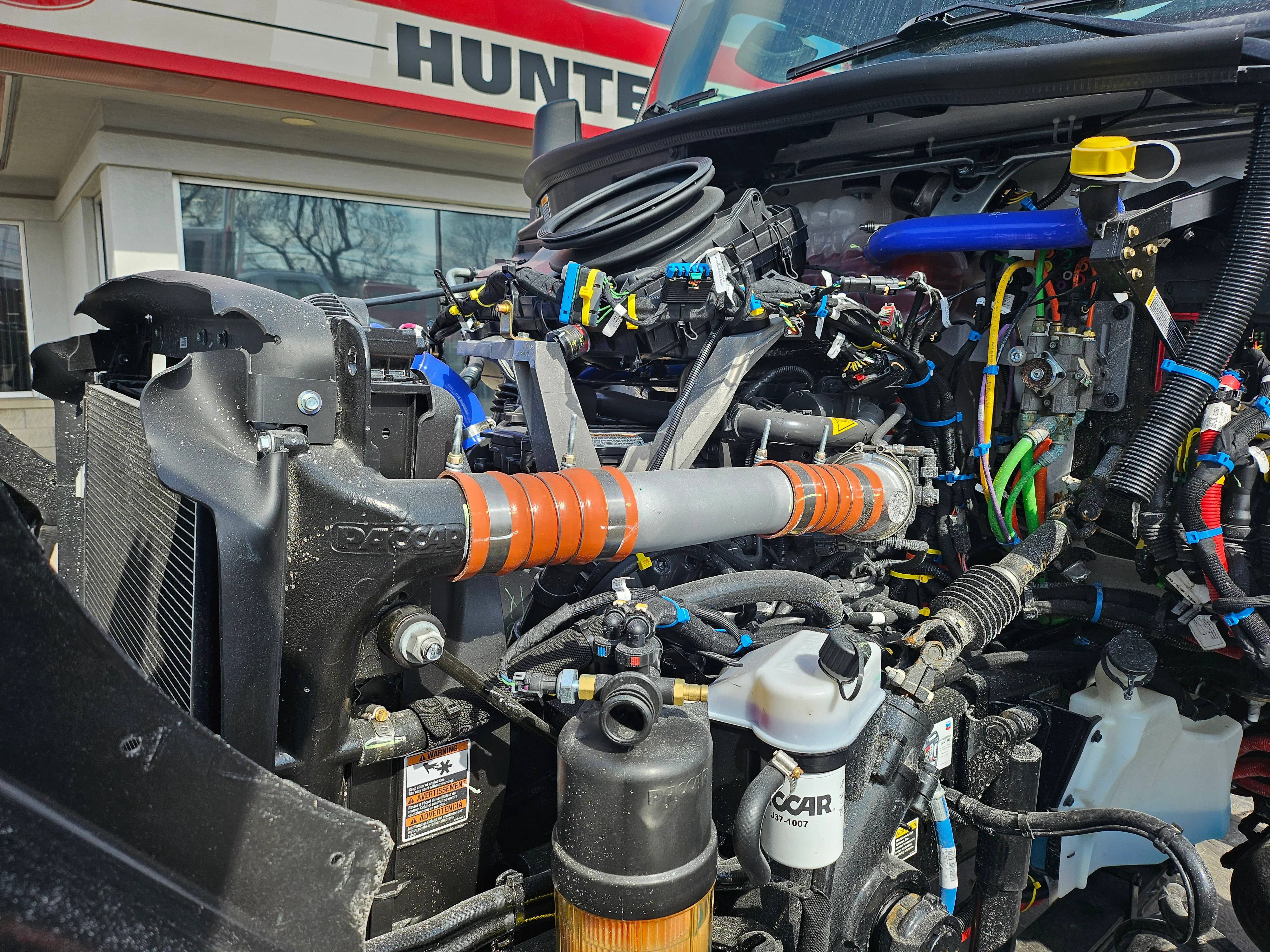 2025 Peterbilt 548 - image 4