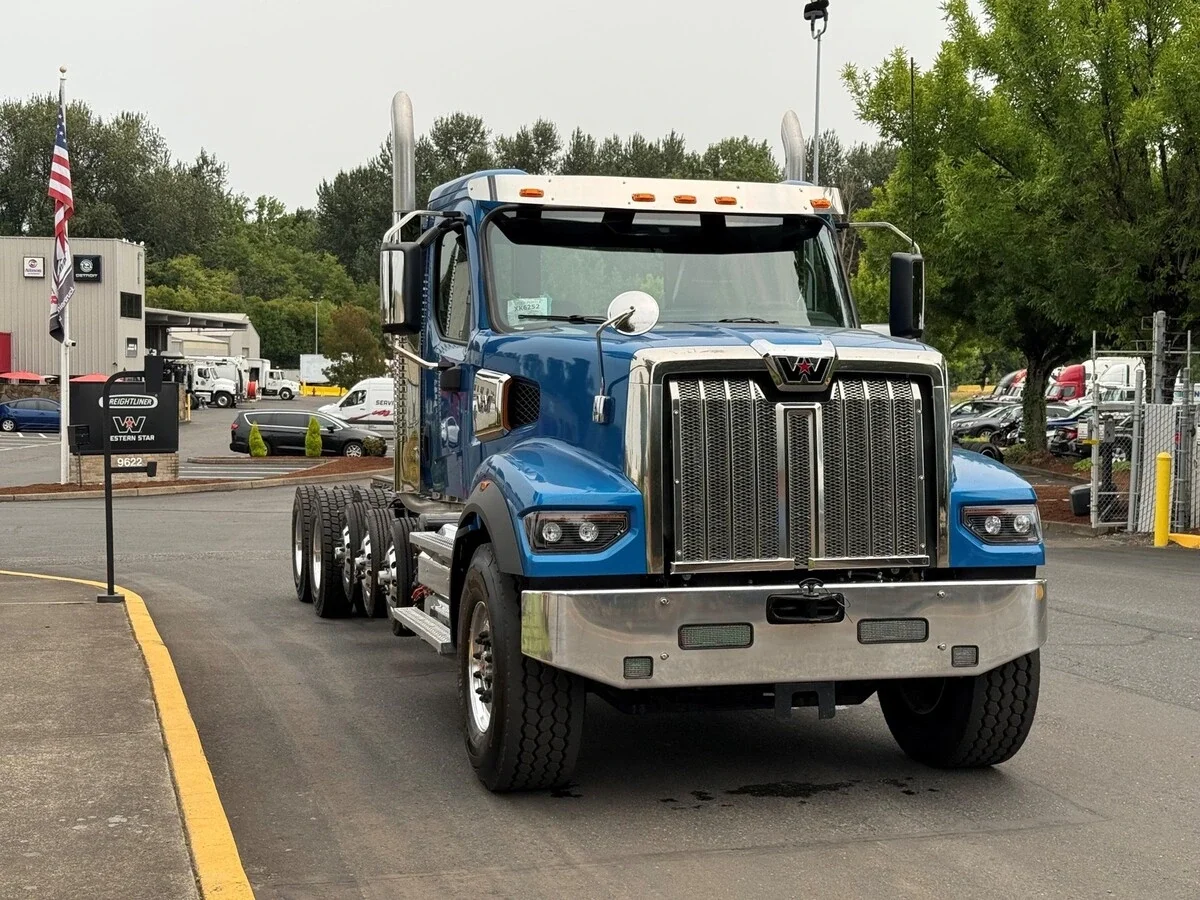 2027 Western Star 49X — photo 3