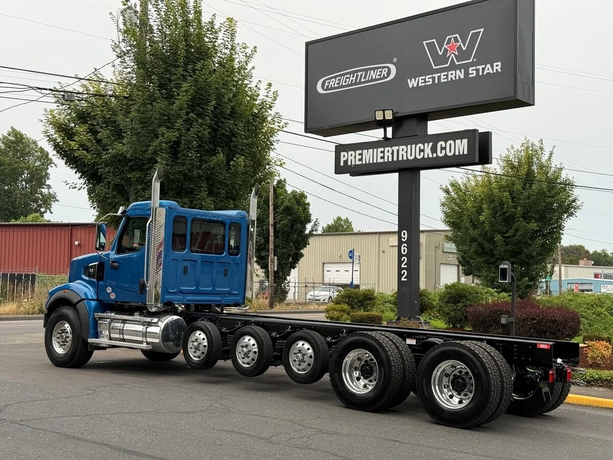 2027 Western Star 49X — photo 6