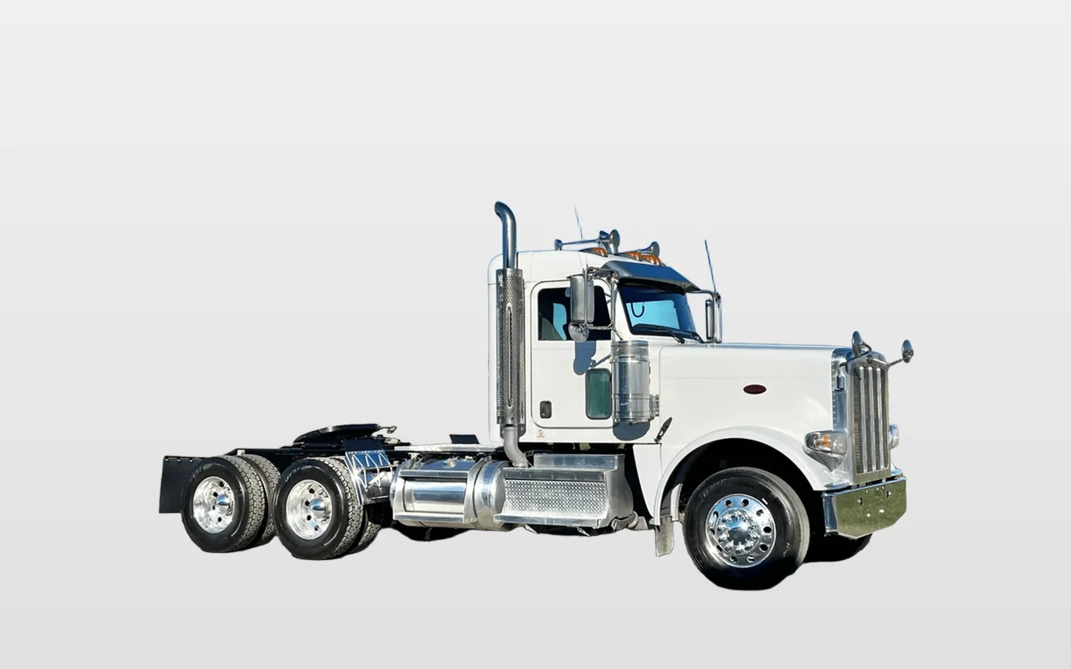 2018 Peterbilt 389 - image 1