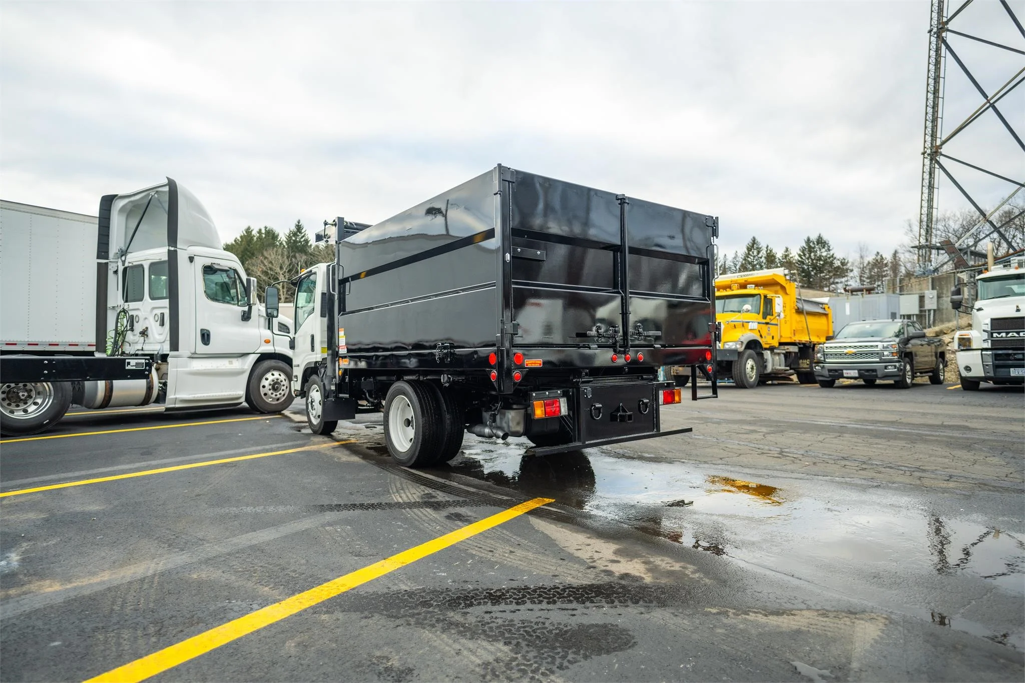 2024 Isuzu NPR in Worcester, MA — photo 4