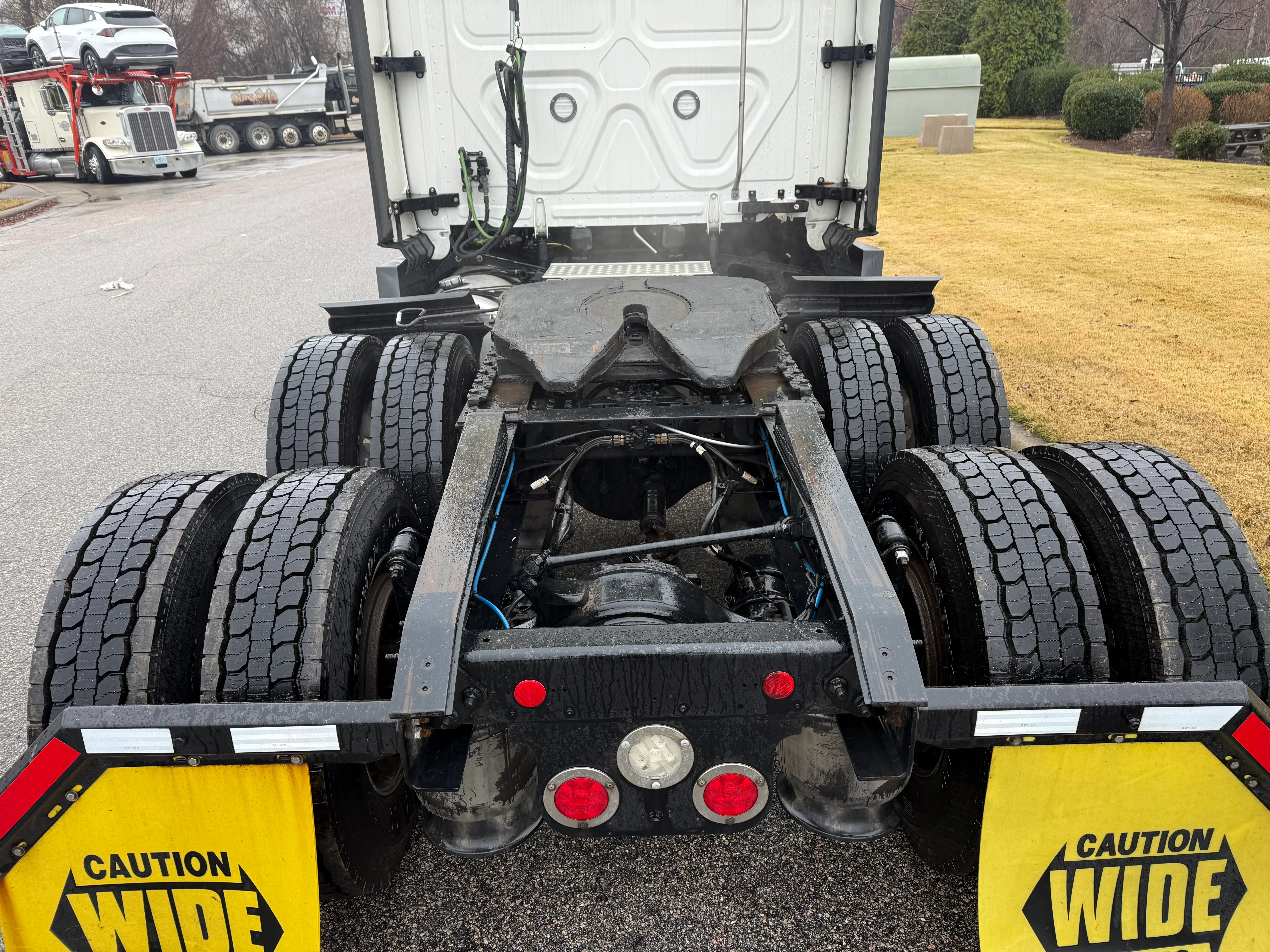 2022 Freightliner Cascadia - image 5