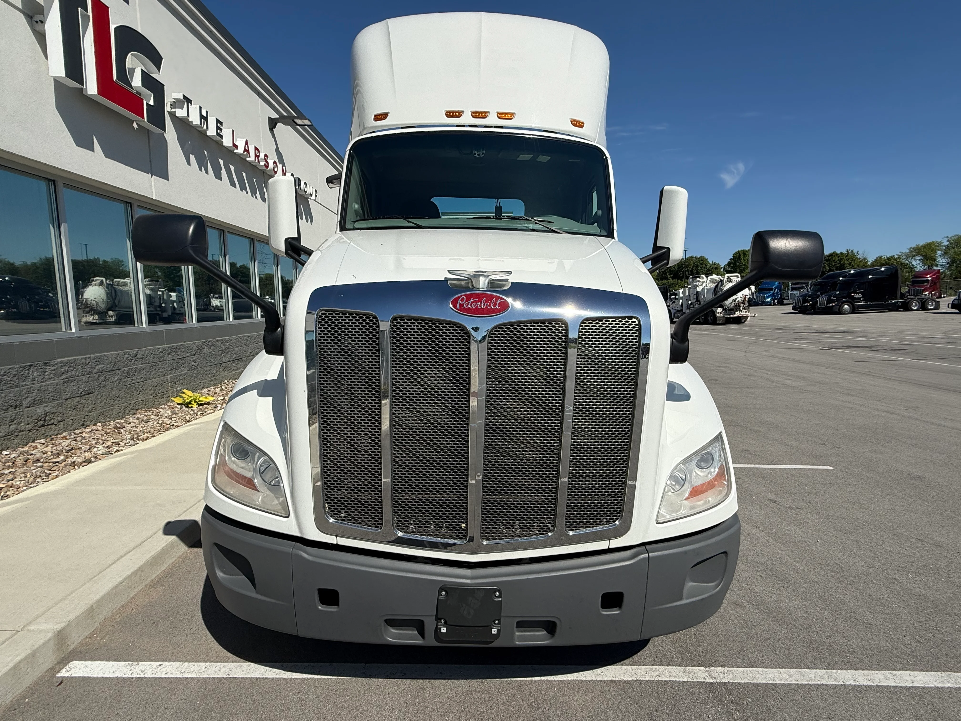 2021 Peterbilt 579 in Evansville, IN — photo 6
