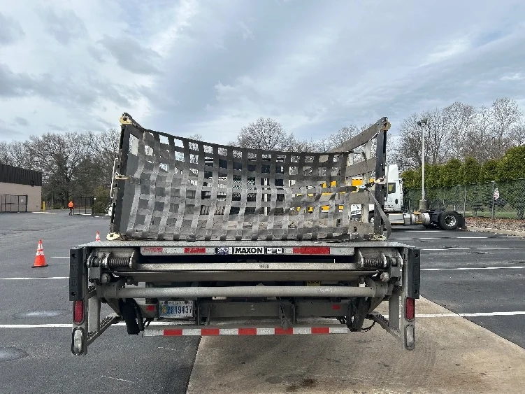 2020 Freightliner M2 106 - image 7