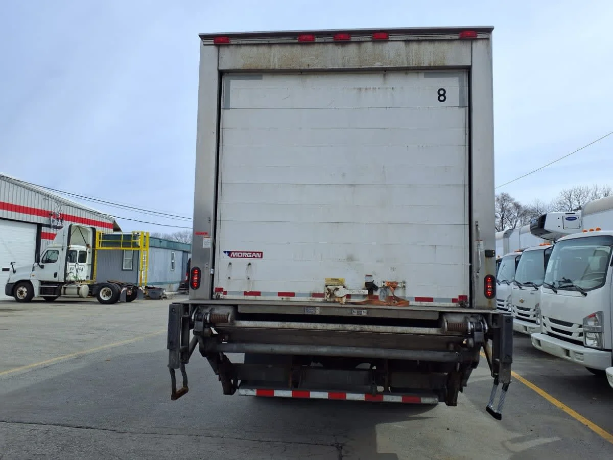 2019 Isuzu FTR - image 5