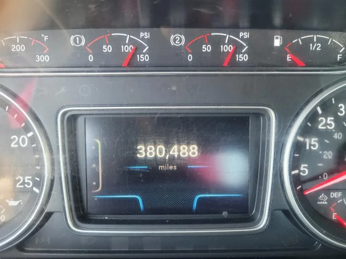 2023 International LT — photo 12