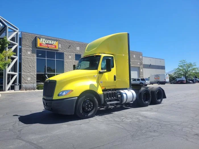 2023 International LT — photo 2