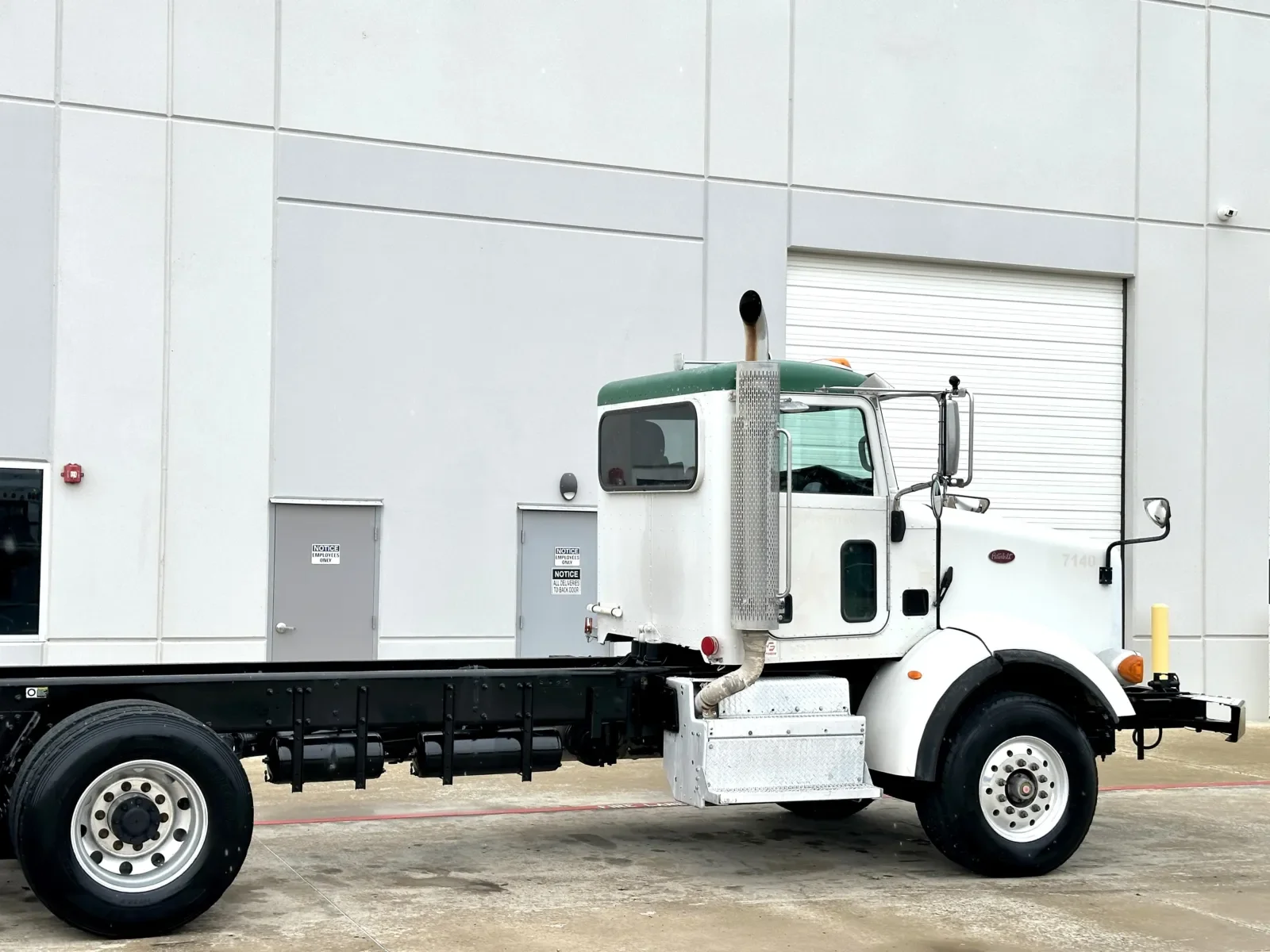 2015 Peterbilt 365 - image 7