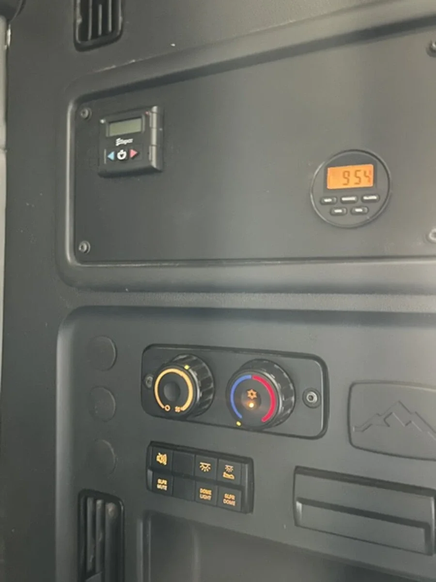2022 Freightliner Cascadia — photo 18