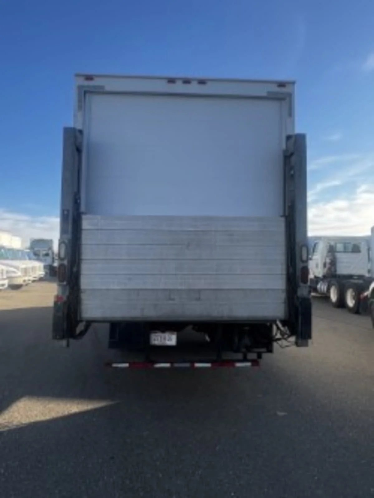 2019 Freightliner M2 106 in West Sacramento, CA — photo 5