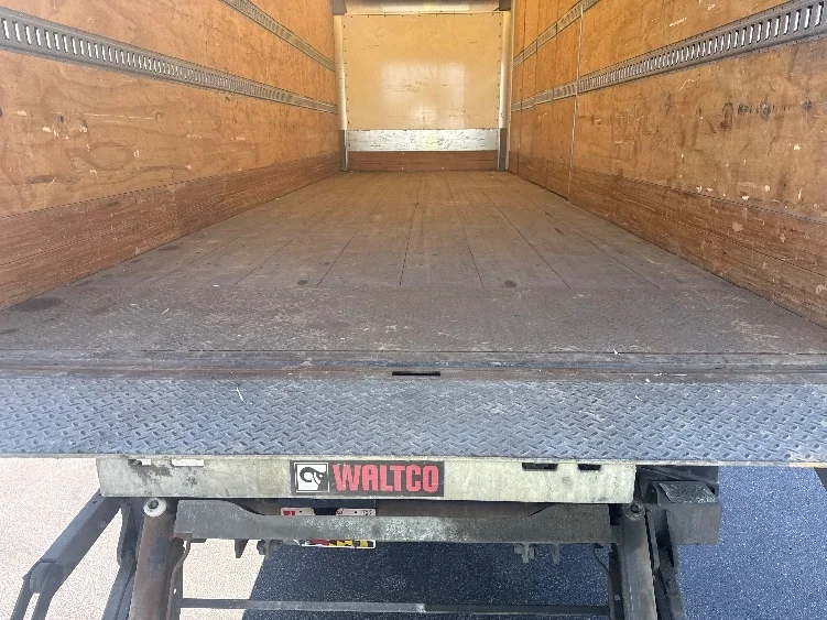2020 Freightliner M2 106 in Jessup, MD — photo 9
