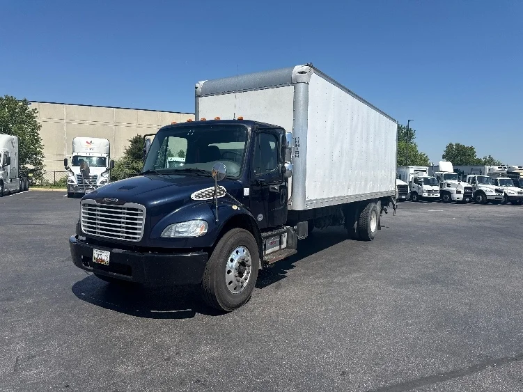 2020 Freightliner M2 106 in Jessup, MD — photo 3