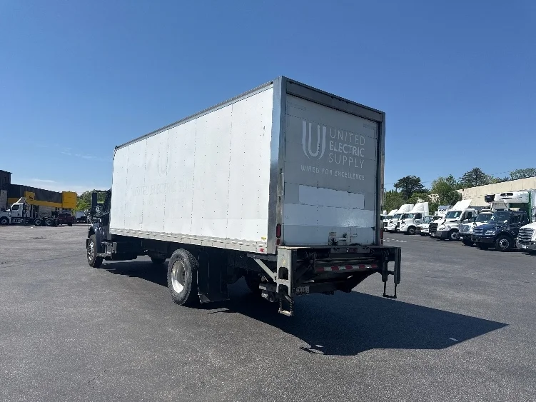 2020 Freightliner M2 106 in Jessup, MD — photo 6