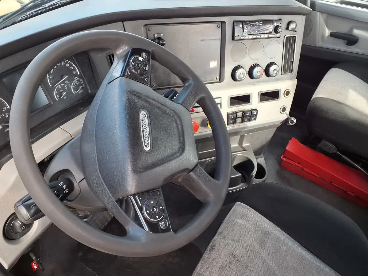 2019 Freightliner Cascadia in Warwick, RI — photo 7