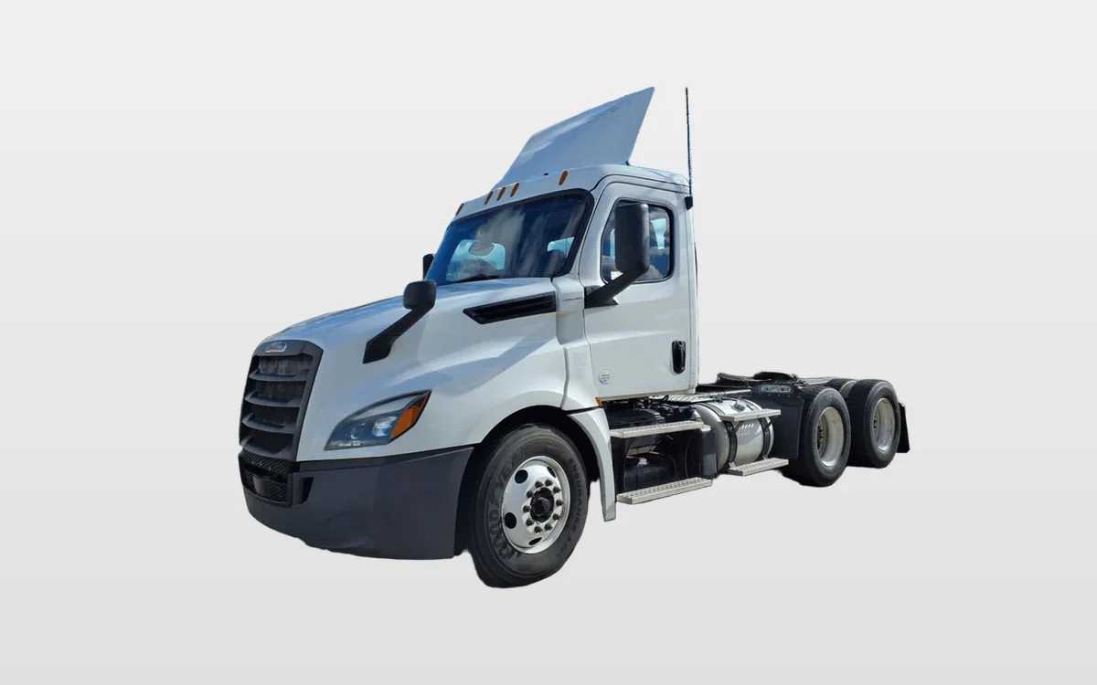 2019 Freightliner Cascadia - image 1