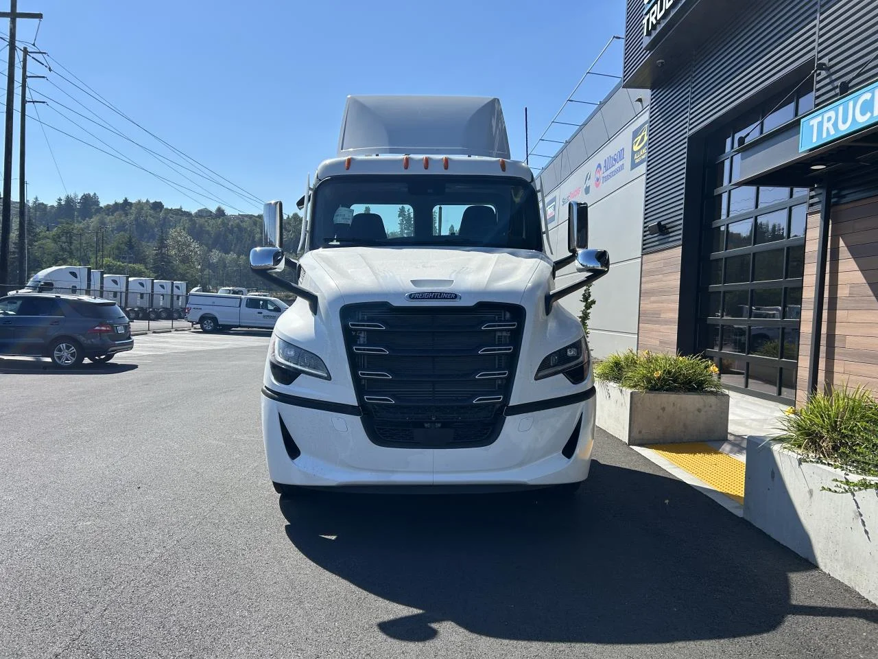 2027 Freightliner in Pacific, WA — photo 2