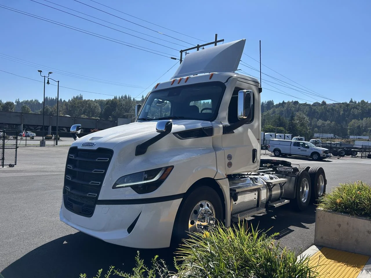 2027 Freightliner in Pacific, WA — photo 3