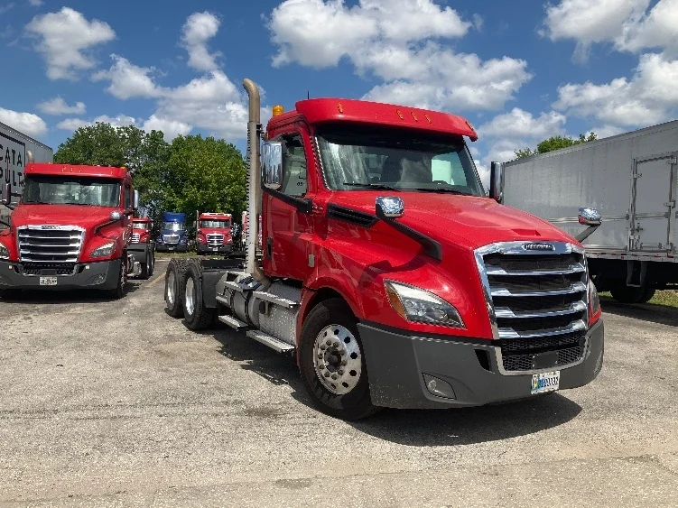 2020 Freightliner Cascadia in Orlando, FL