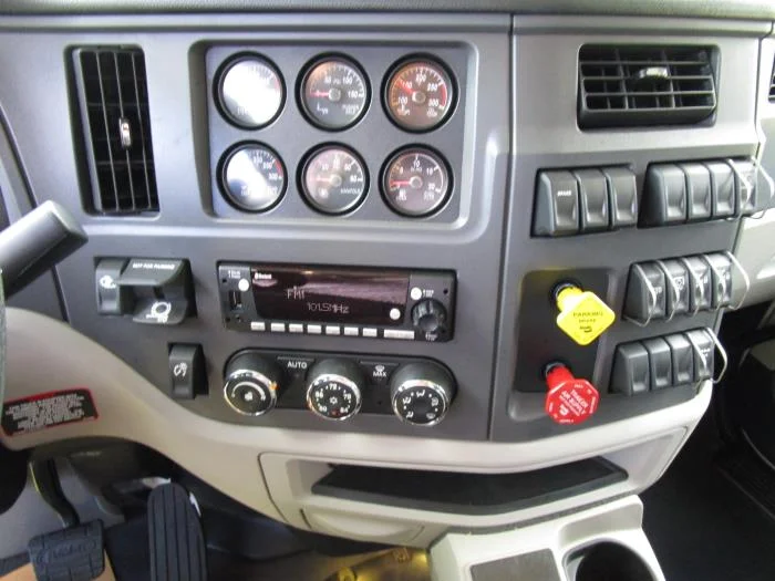 2026 Peterbilt 567 in Mobile, AL — photo 19