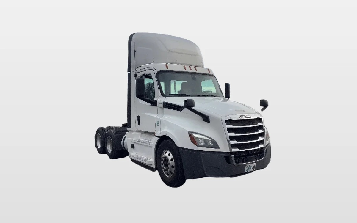 2019 Freightliner Cascadia - image 1