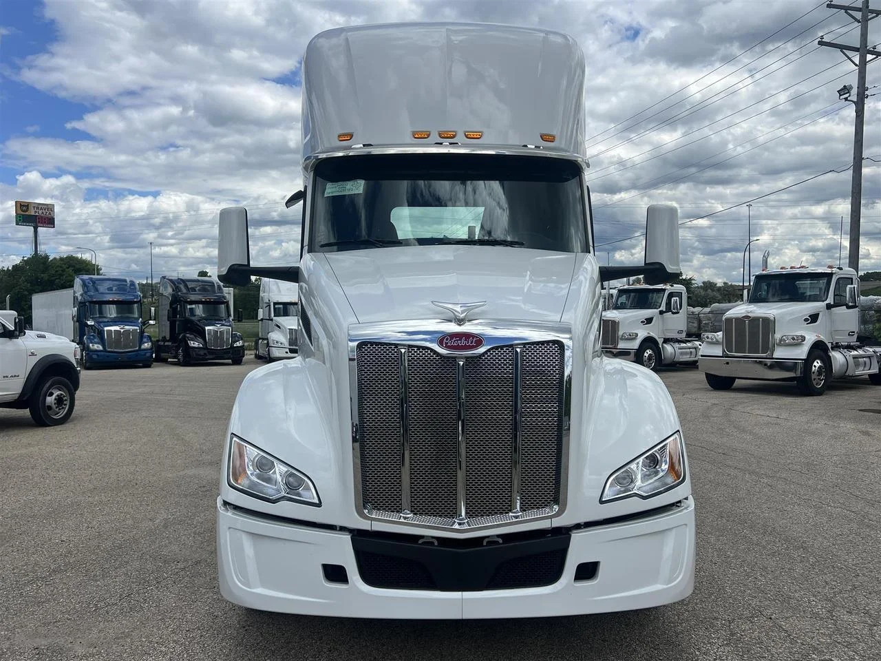 2027 Peterbilt 579