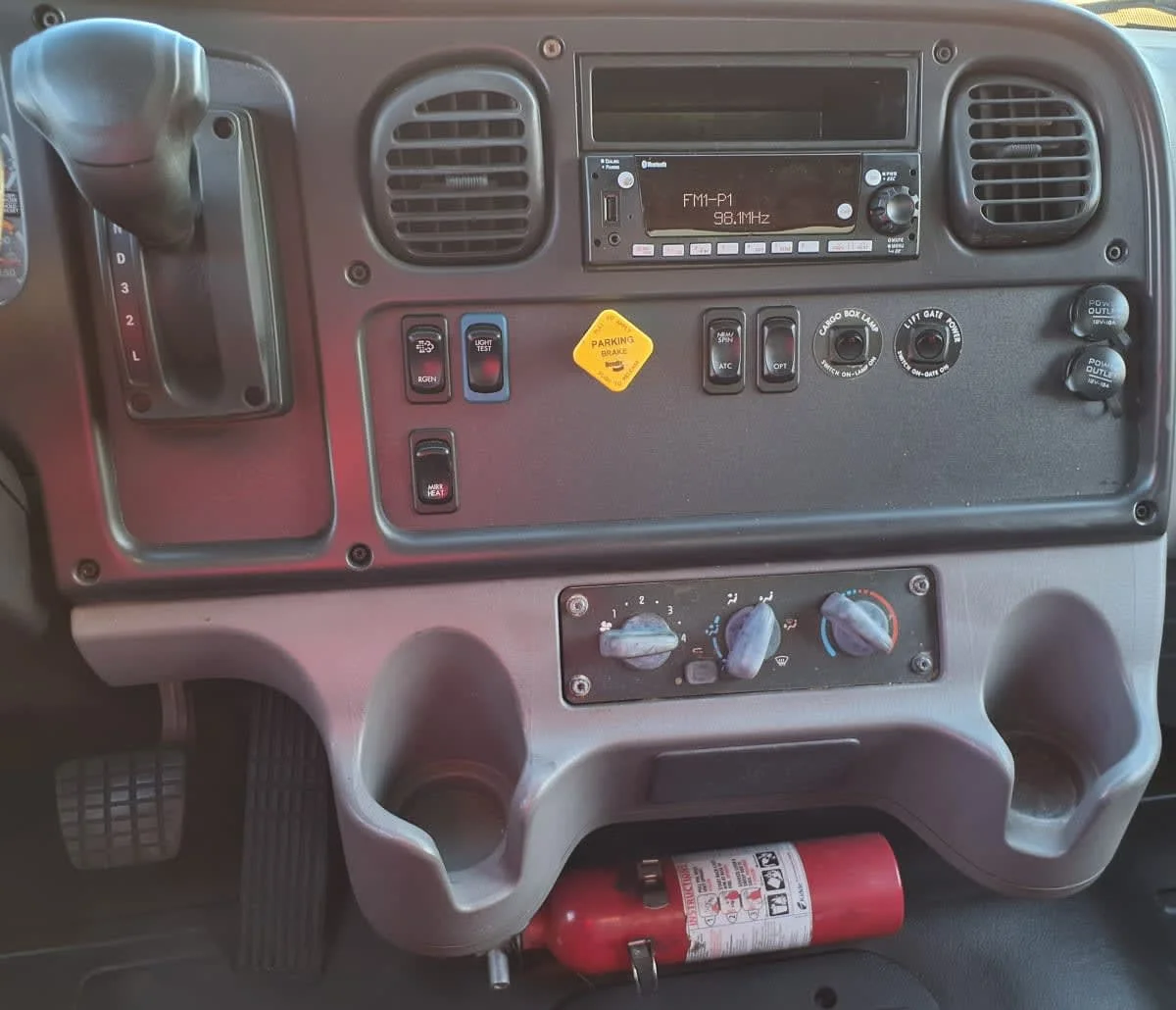 2019 Freightliner M2 106 in Memphis, TN — photo 10
