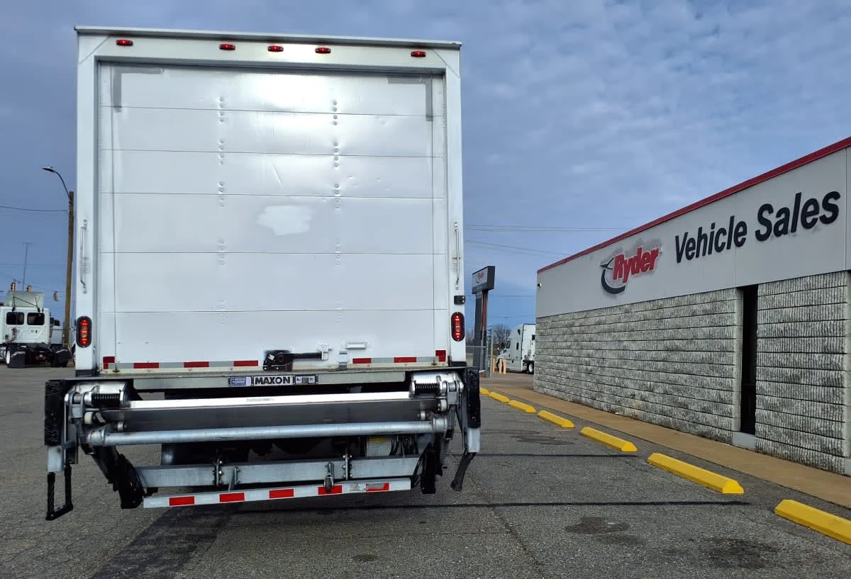 2019 Freightliner M2 106 in Memphis, TN — photo 5