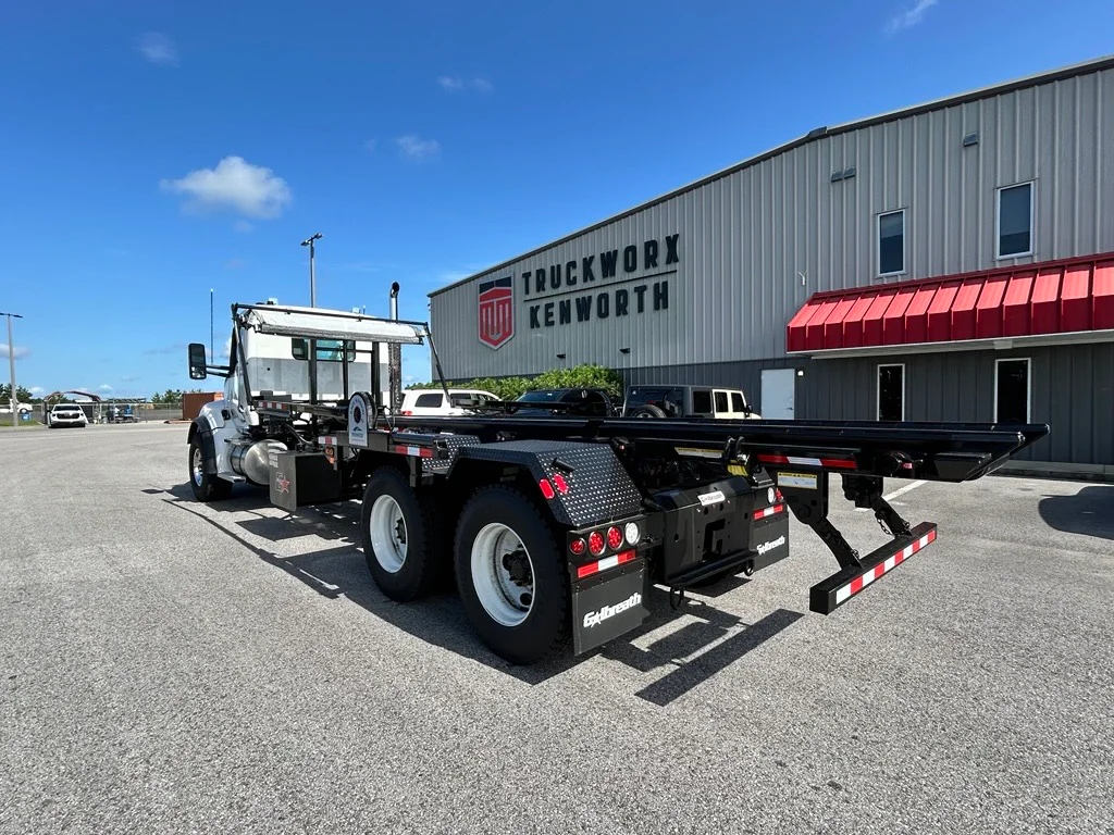 2027 Kenworth in Mobile, AL — photo 4