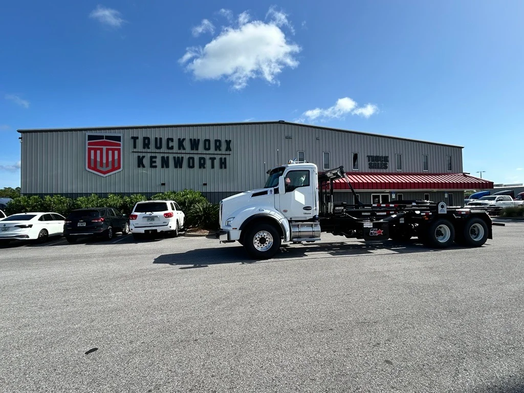 2027 Kenworth in Mobile, AL — photo 2