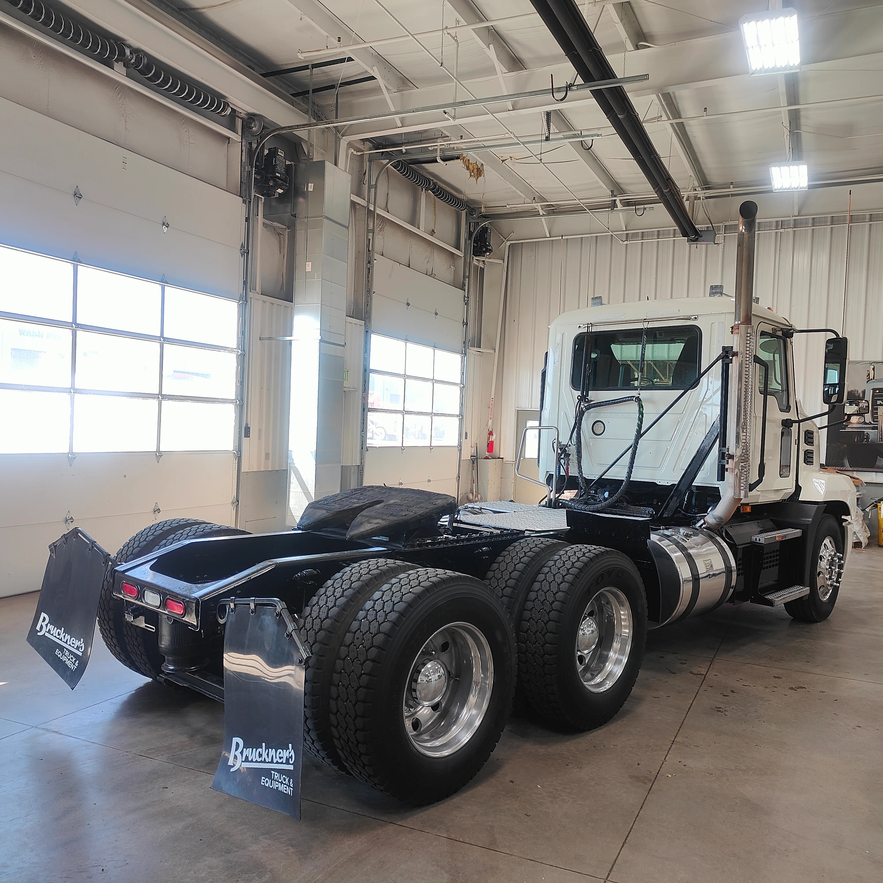 2019 Mack Anthem in Denver, CO — photo 5