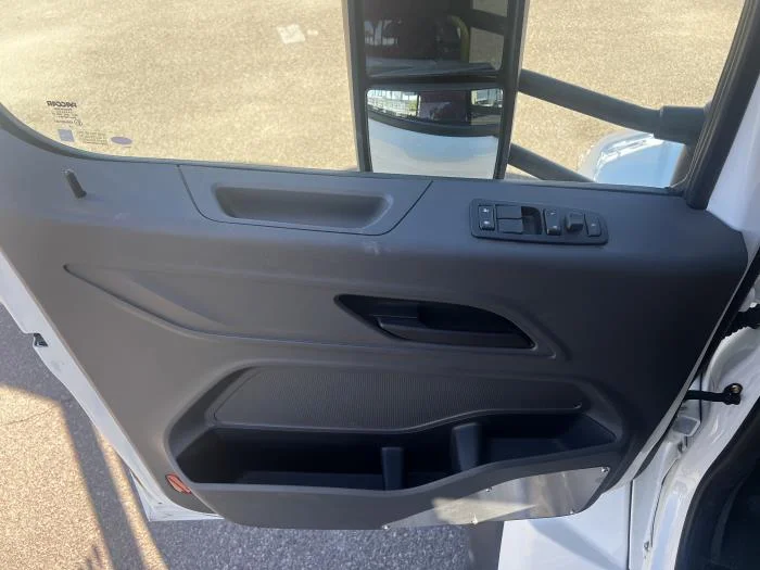 2026 Peterbilt 548 - image 21