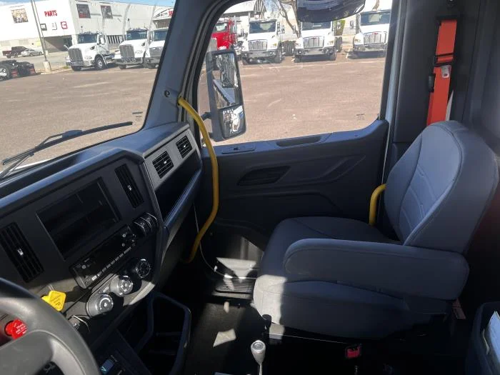 2026 Peterbilt 548 - image 29